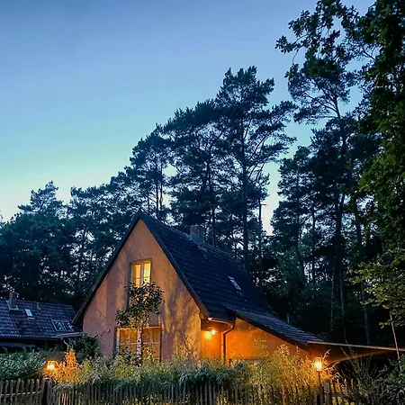 Dierhaus Between Coastal Forest & Sea In Dierhagen Dom wakacyjny *